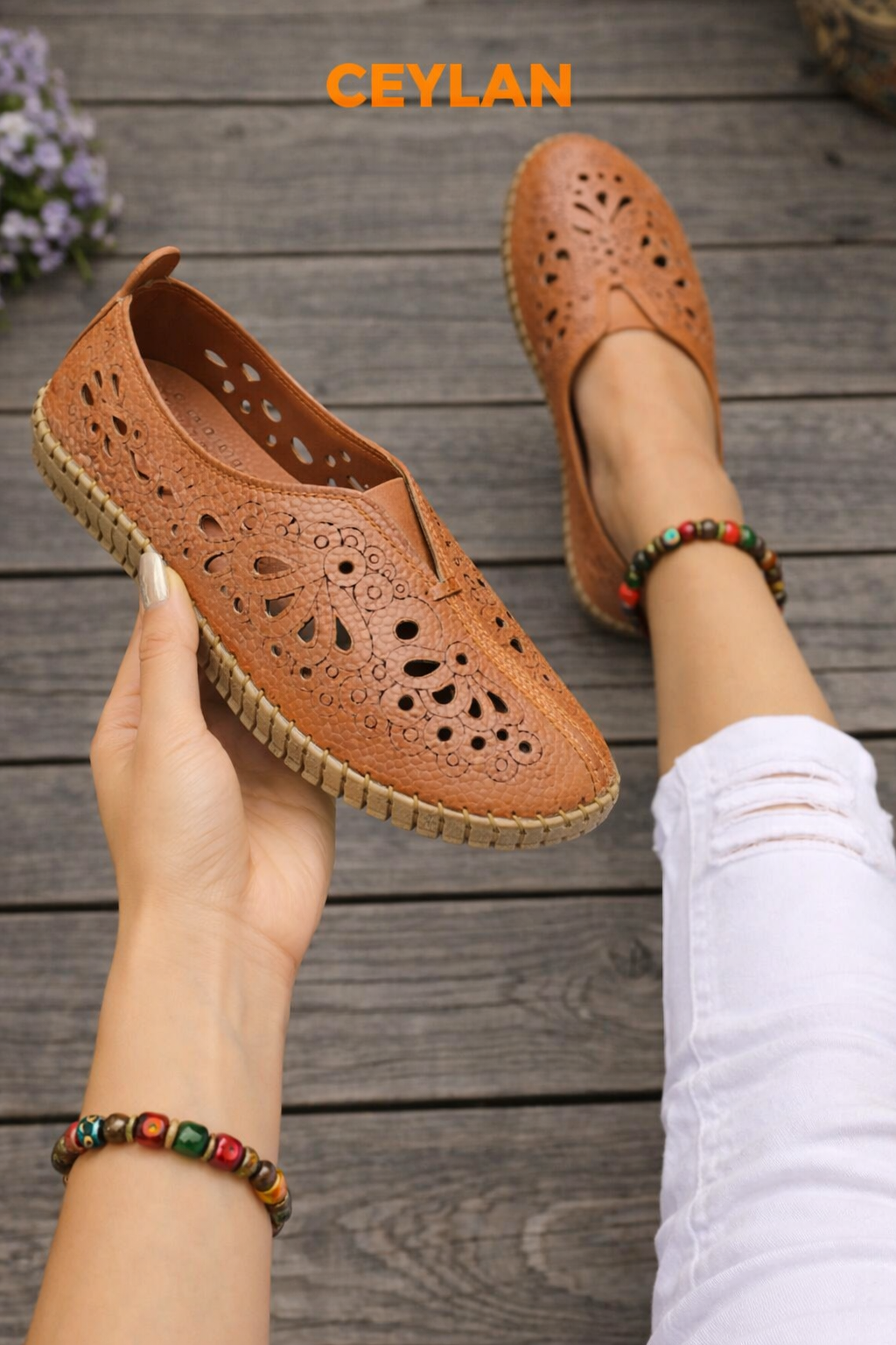 Leather shoes with perforations and engravings code B1