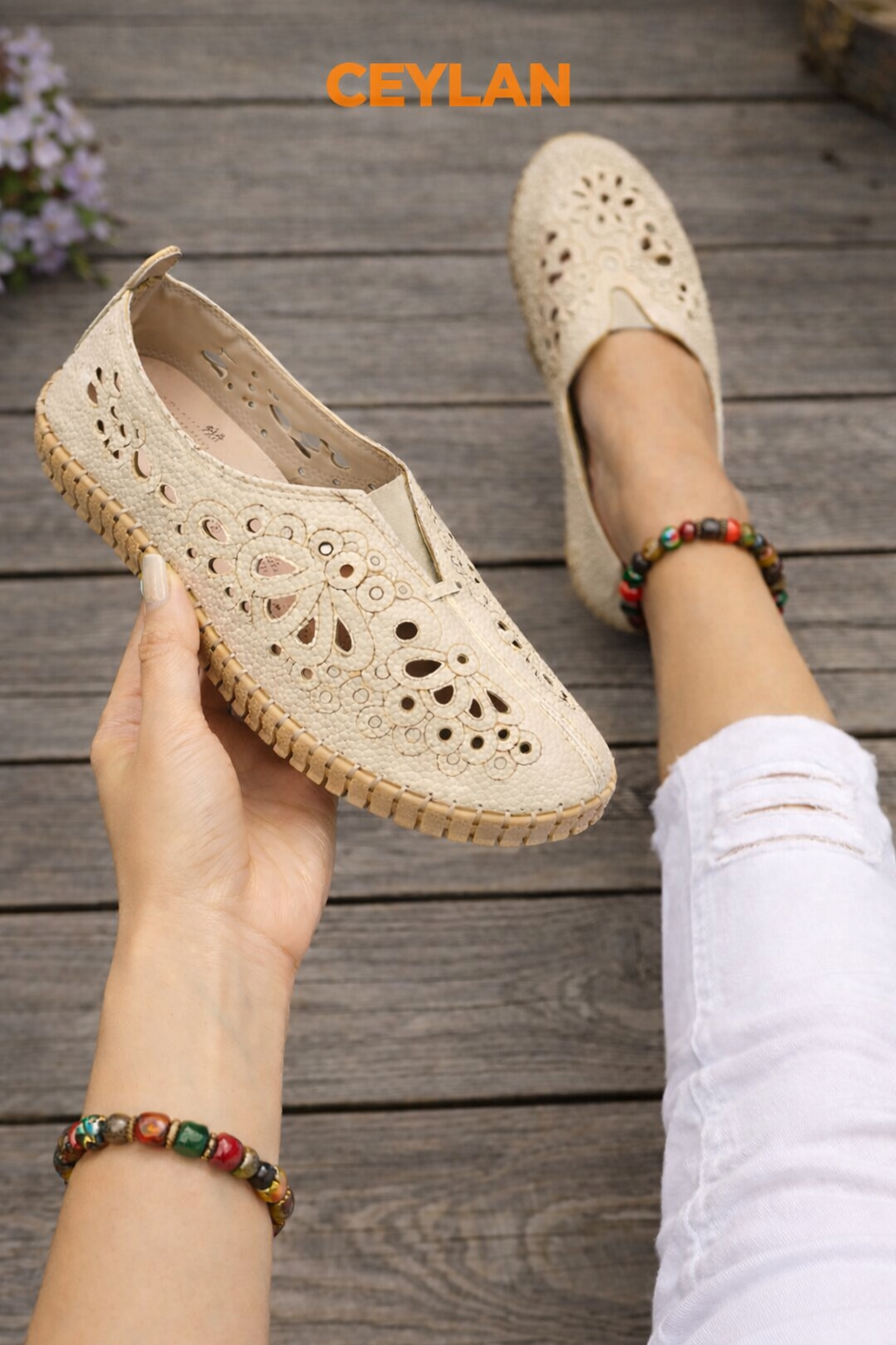 Leather shoes with perforations and engravings code B1
