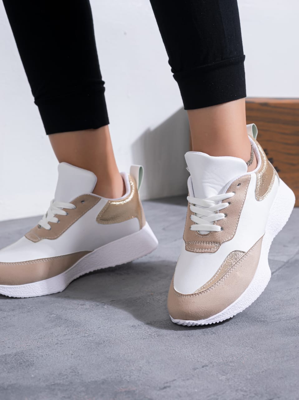 Women’s running shoes code sp
