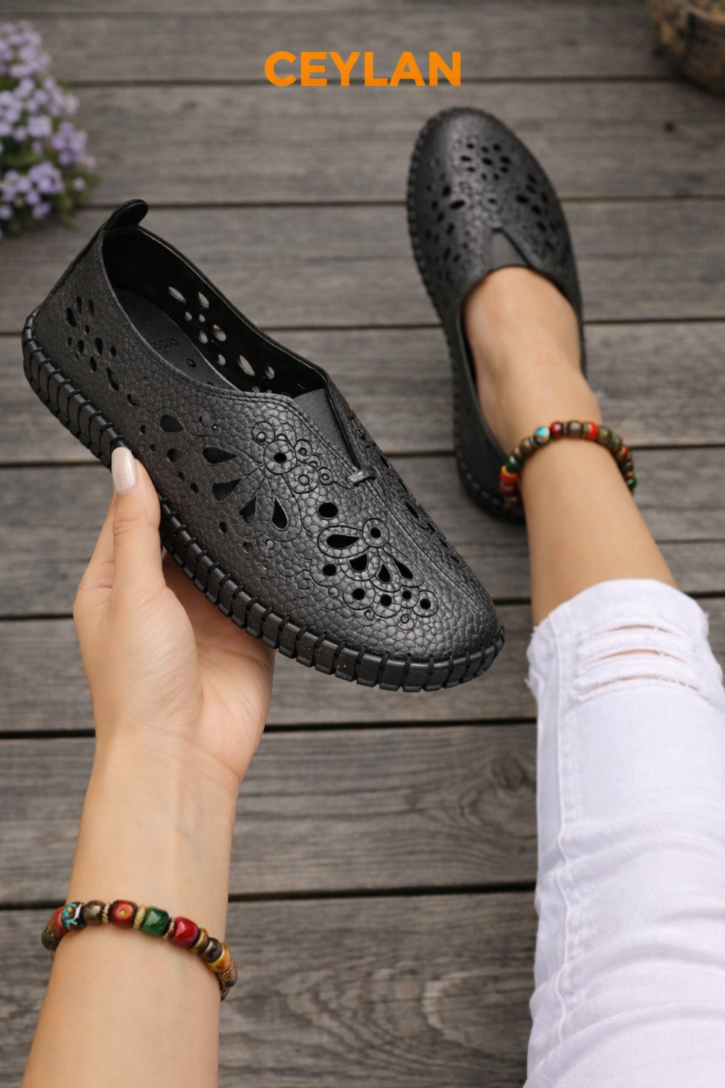Leather shoes with perforations and engravings code B1